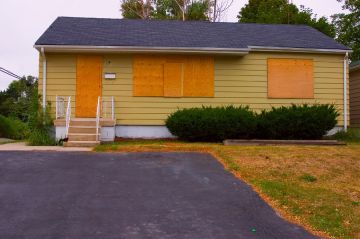 Macomb Township Boarding Up Services by Michigan Fire & Flood Inc
